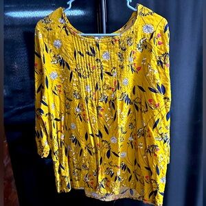 Women’s Floral Top